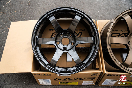 Volk TE37 Saga SL / 18x9.5 +38 / 5x120 / Diamond Black (DB)