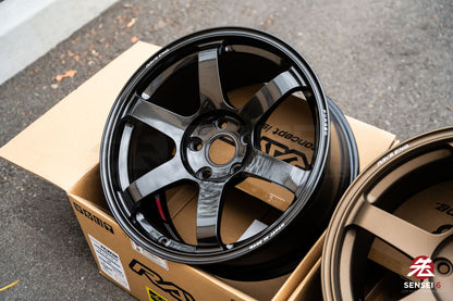Volk TE37 Saga SL / 18x9.5 +38 / 5x120 / Diamond Black (DB)
