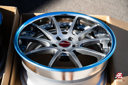 SSR Executor CV01 / 19x9.5 +5, 19x10.5 +5 / 5x114.3 / Flat Titan