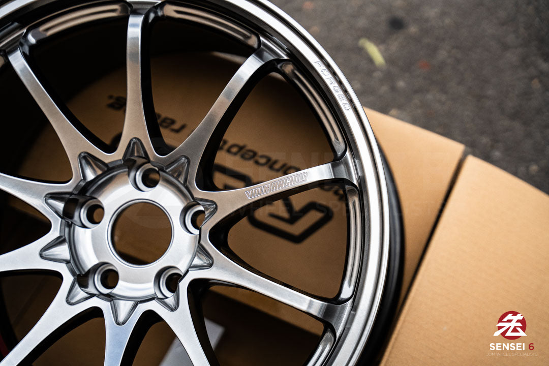 Volk CE28N-Plus / 18x9.5 +38 / 5x120 / Shining Light Metal (SI)