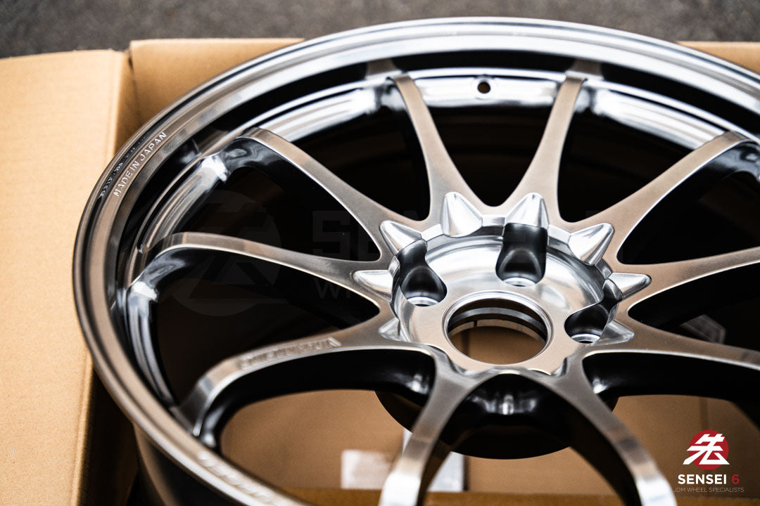 Volk CE28N-Plus / 18x9.5 +38 / 5x120 / Shining Light Metal (SI)