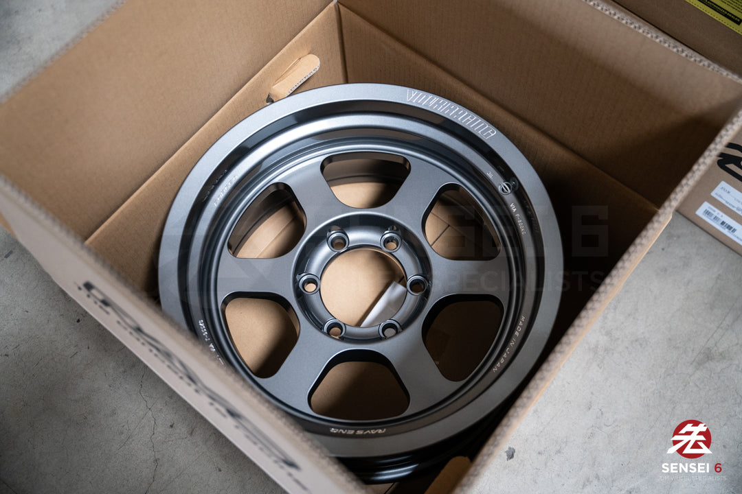 Volk TE37XT M-Spec / 17x8.5 -10 / 6x139.7 / Gunmetal (GM)
