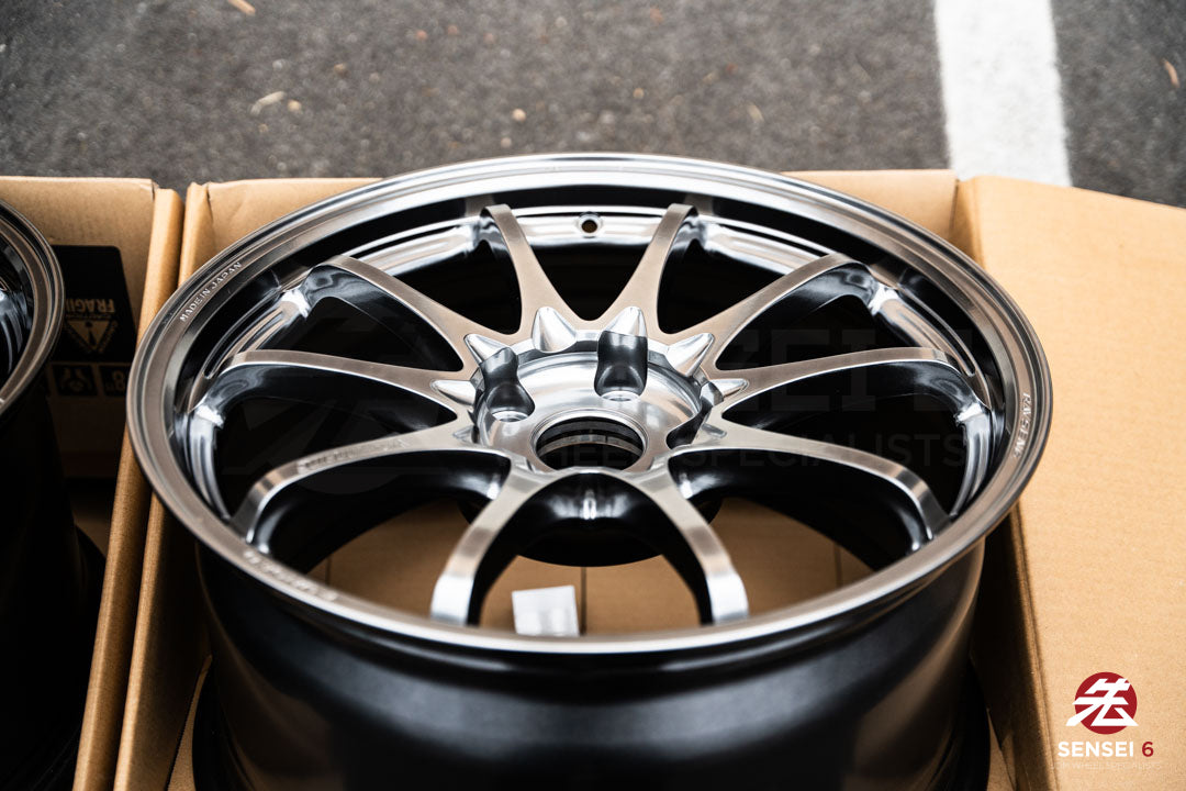 Volk CE28N-Plus / 18x9.5 +38 / 5x120 / Shining Light Metal (SI)