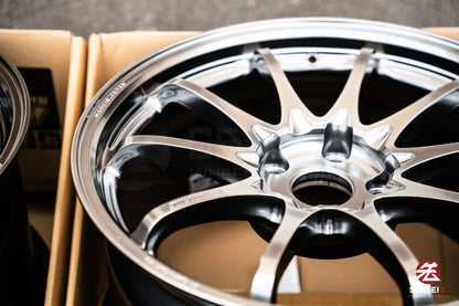 Volk CE28N-Plus / 18x9.5 +38 / 5x120 / Shining Light Metal (SI)