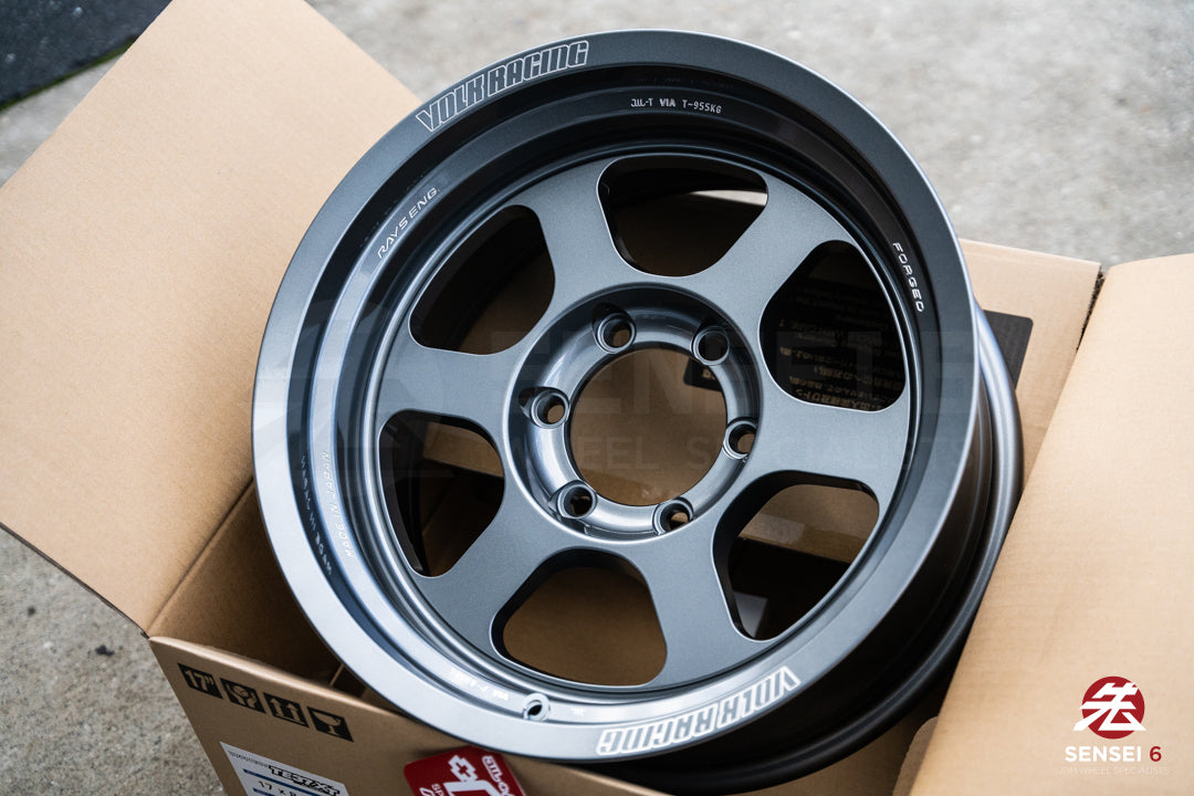Volk TE37XT M-Spec / 17x8.5 -10 / 6x139.7 / Gunmetal (GM)