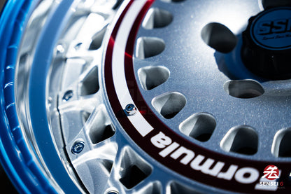 SSR Formula Aero Mesh / 18x9.5 +12, 18x10.5 +18 / 5x114.3 / FM Silver + Brushed Red Ring