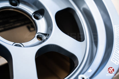 Volk TE37XT M-Spec / 17x8.5 -10 / 6x139.7 / Gunmetal (GM)