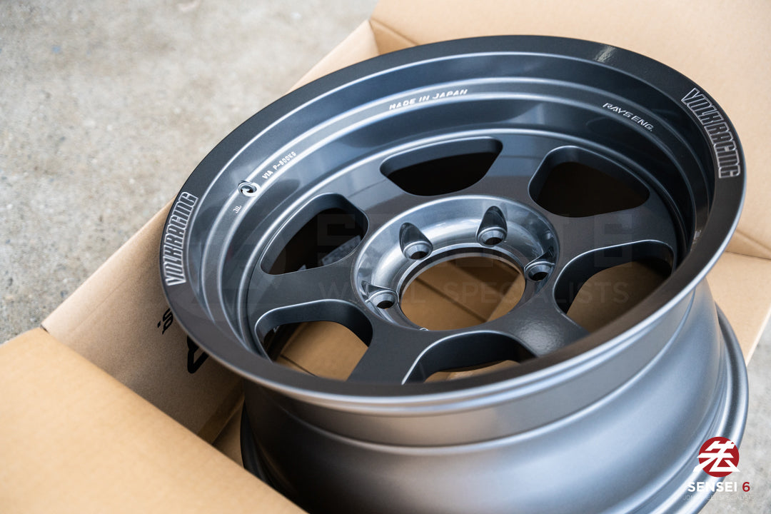 Volk TE37XT M-Spec / 17x8.5 -10 / 6x139.7 / Gunmetal (GM)