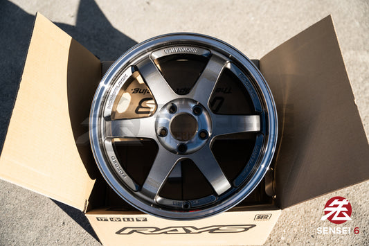 Volk TE37SL / 17x9.5 +45 / 5x114.3 / Pressed Graphite (PG)
