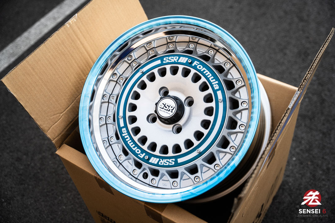 SSR Formula Aero Mesh / 16x8 +32 / 4x100 / FM Silver + Brushed Blue Ring