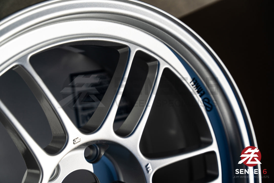 Enkei RPF1 / 18x9.5 +15 / 5x114.3 / F1 Plata 