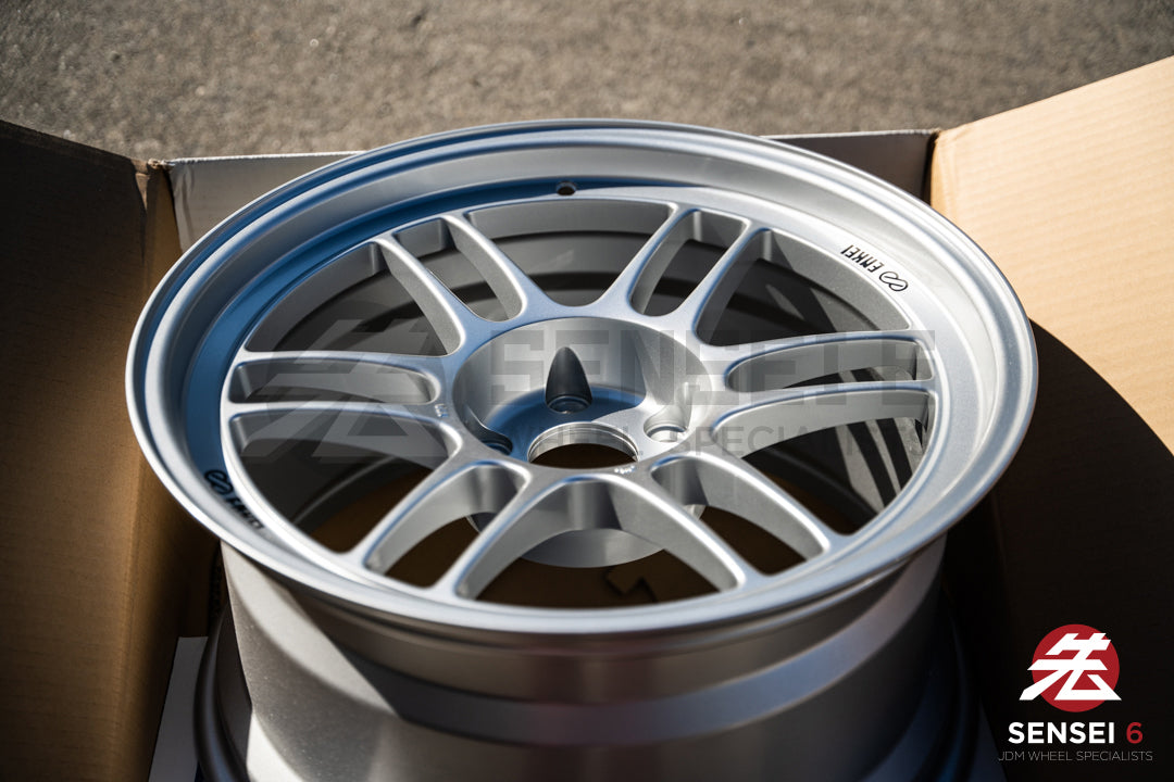 Enkei RPF1 / 18x9.5 +15 / 5x114.3 / F1 Plata 