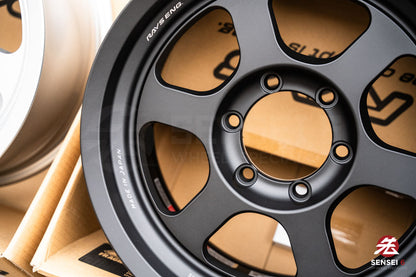 Volk TE37XT M-Spec / 17x8.5 +15 / 6x139.7 / Blast Black (BC)
