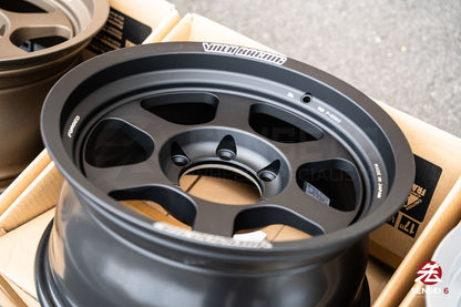 Volk TE37XT M-Spec / 17x8.5 +15 / 6x139.7 / Blast Black (BC)