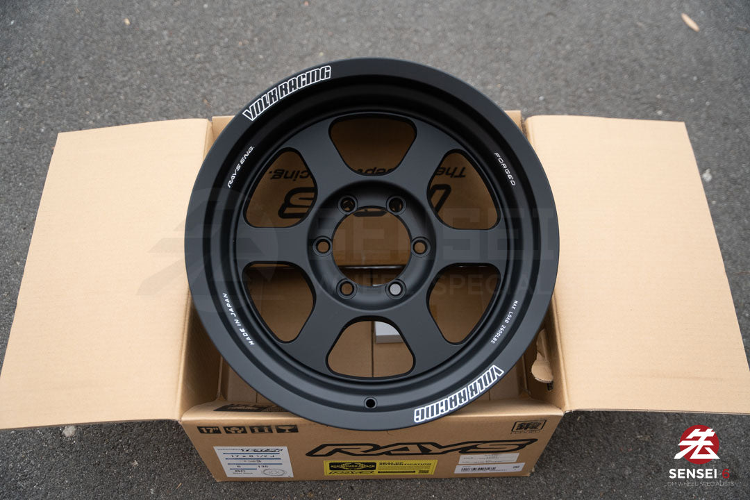 Volk TE37XT M-Spec / 17x8.5 -3 / 6x135 / Blast Black (BC)