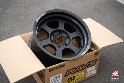 Volk TE37XT M-Spec / 17x8.5 -3 / 6x135 / Blast Black (BC)