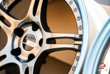 Cargar imagen en el visor de la galería, Trabajo VSKF# / 18x9.5 +14, 18x10.5 +15 / 5x114.3 / Gris claro plateado
