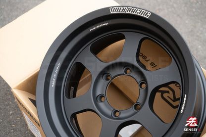 Volk TE37XT M-Spec / 17x8.5 -3 / 6x135 / Blast Black (BC)
