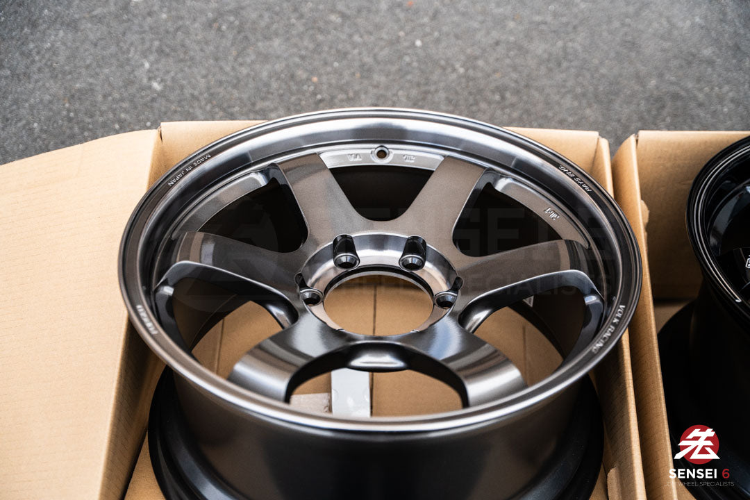 Volk TE37SB SL / 18x8.5 +22 / 6x139.7 / Pressed Graphite (PG)
