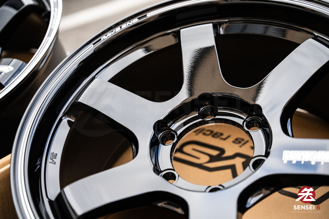 Volk TE37SB / 18x8.5 +22 / 6x139.7 / Glossy Black (BK)