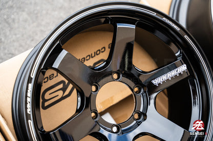 Volk TE37SB / 18x8.5 +22 / 6x139.7 / Glossy Black (BK)