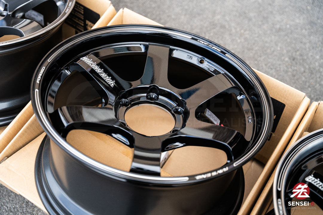Volk TE37SB / 18x8.5 +22 / 6x139.7 / Glossy Black (BK)