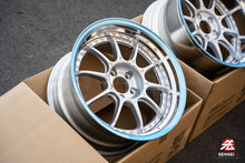 Cargar imagen en el visor de la galería, Trabajo VSKF# / 18x9.5 +14, 18x10.5 +15 / 5x114.3 / Gris claro plateado
