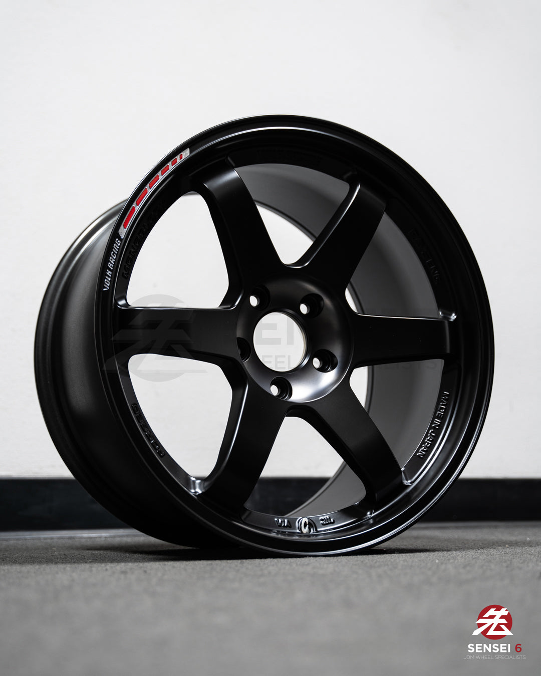 Volk TE37SL Black Edition III / 18x10 +39 / 5x114.3 / Llanta negra prensada Redot 