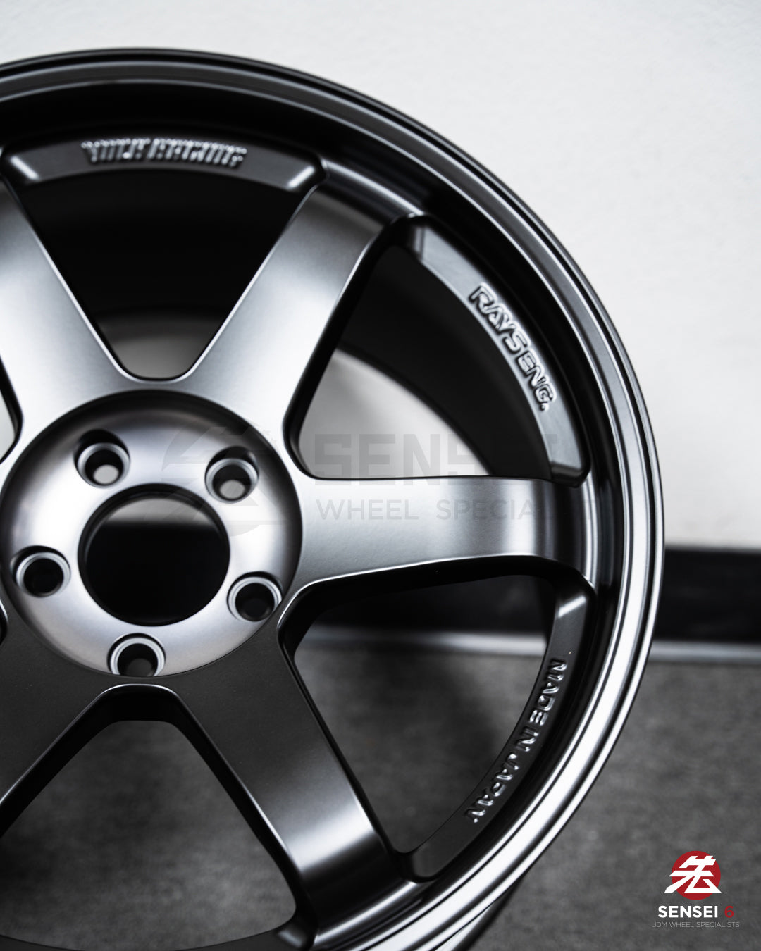 Volk TE37SL Black Edition III / 18x10 +39 / 5x114.3 / Llanta negra prensada Redot 
