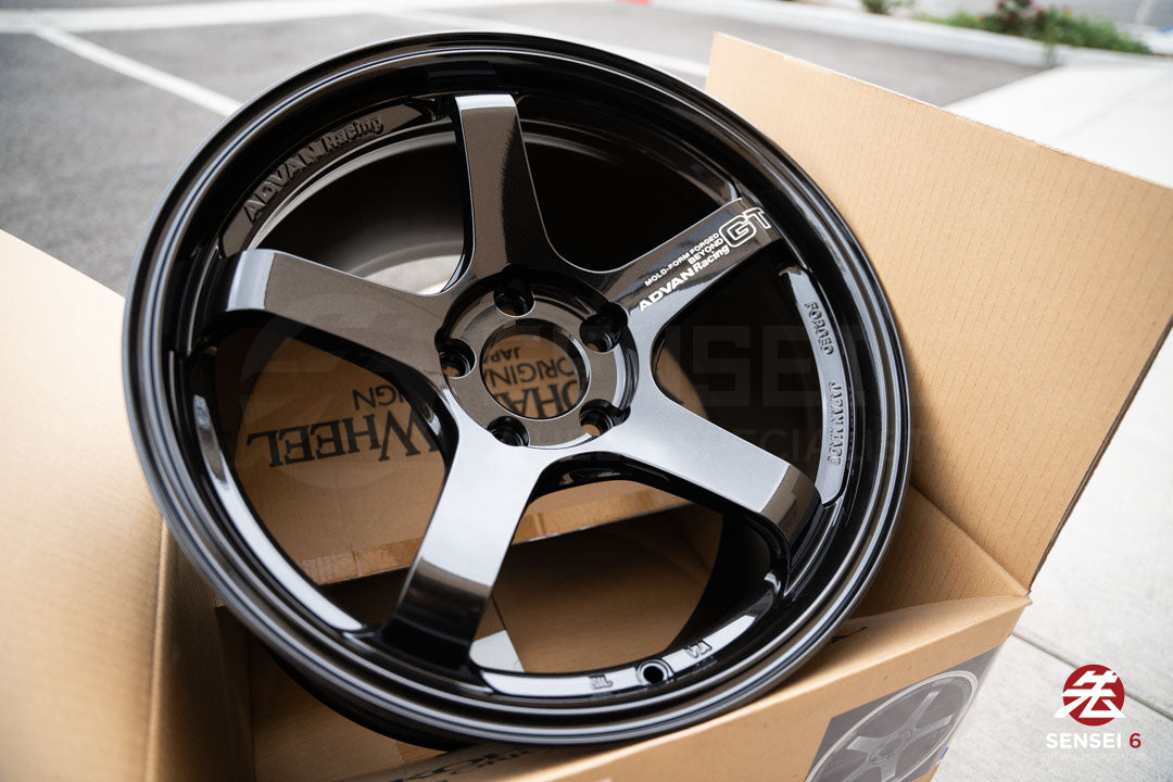 Advan GT Beyond / 18x10 +35 / 5x114,3 / Negro titanio de competición (TBK)