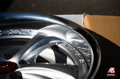 Work VSKF# / 18x9.5 +27 / 5x100 / Light Gray Silver (LGS)