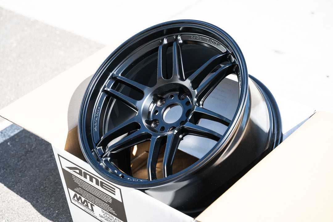 AME Tracer TM02 / 18x9.5 +22 / 5x114.3 / Matte Black (MB)