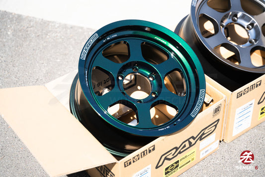 Volk TE37XT M-Spec / 17x8.5 +15 / 6x139.7 / Racing Green (IG)
