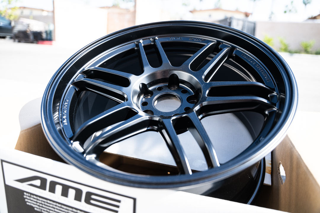 AME Tracer TM02 / 18x9.5 +22 / 5x114.3 / Matte Black (MB)