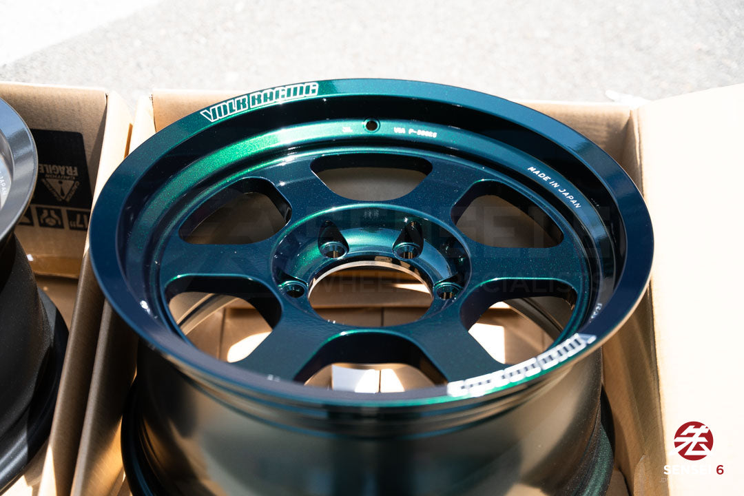 Volk TE37XT M-Spec / 17x8.5 +15 / 6x139.7 / Racing Green (IG)