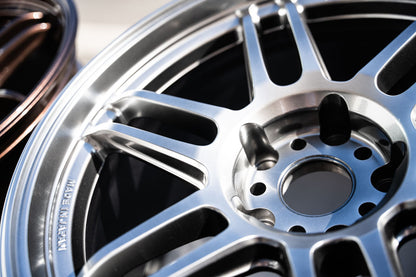 AME Tracer TM02 / 18x10 +25 / 5x120 / Hyper Silver (HS)