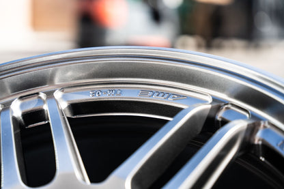 AME Tracer TM02 / 18x10 +25 / 5x120 / Hyper Silver (HS)