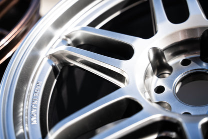 AME Tracer TM02 / 18x10 +25 / 5x120 / Hyper Silver (HS)