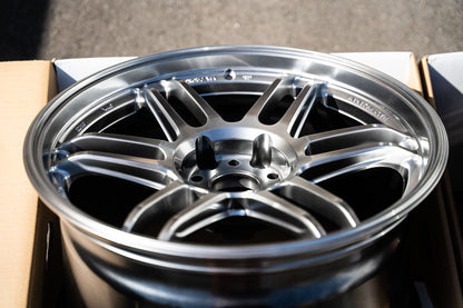 AME Tracer TM02 / 18x10 +25 / 5x120 / Hyper Silver (HS)