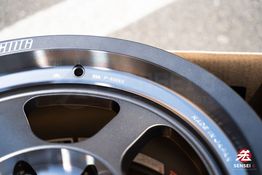 Volk TE37XT SL M-Spec / 17x8.5 +15 / 6x139.7 / Pressed Graphite (PG)