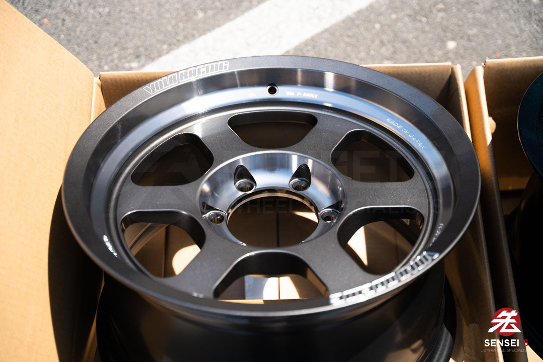Volk TE37XT SL M-Spec / 17x8.5 +15 / 6x139.7 / Pressed Graphite (PG)