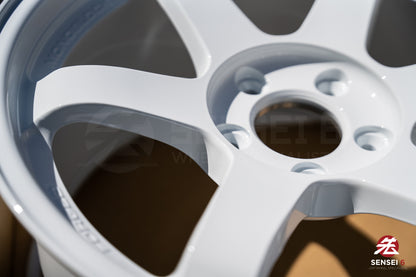 Volk TE37SL / 17x9.5 +45 / 5x114.3 / Dash White (DW)