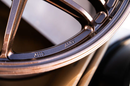 AME Tracer TM02 / 18x9.5 +37 / 5x120 / Deep Bronze