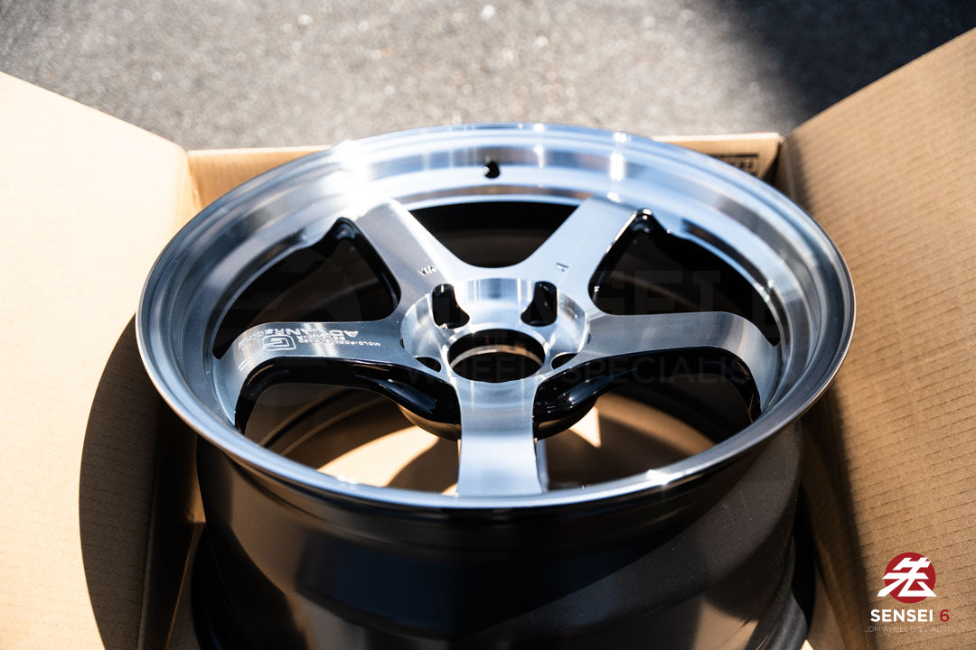 Advan GT Beyond-R / 18x9.5 +38 / 5x114.3 / Machining & Diamond Cut (MDC)