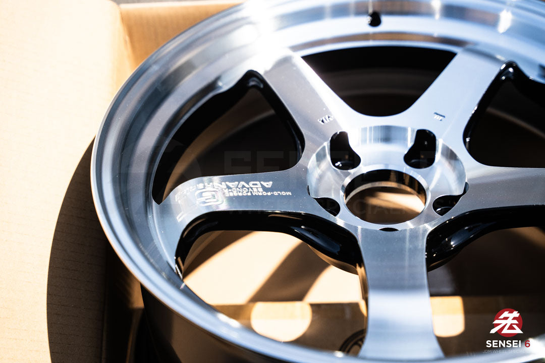 Advan GT Beyond-R / 18x9.5 +38 / 5x114.3 / Machining & Diamond Cut (MDC)