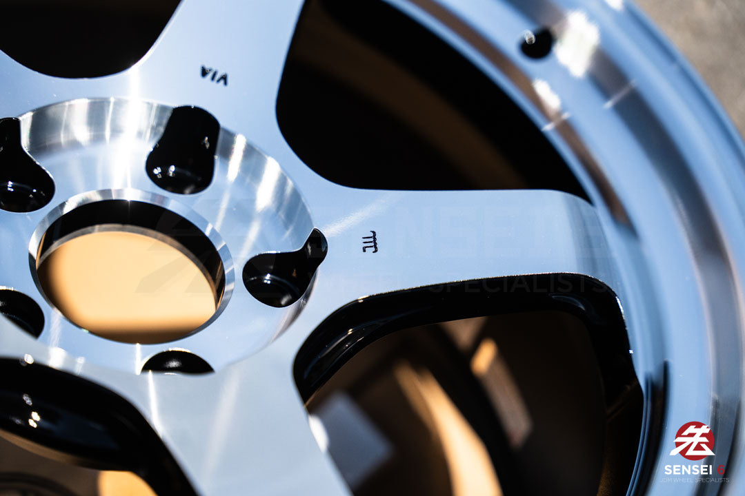 Advan GT Beyond-R / 18x9.5 +38 / 5x114.3 / Machining & Diamond Cut (MDC)