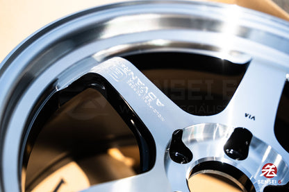 Advan GT Beyond-R / 18x9.5 +38 / 5x114.3 / Machining & Diamond Cut (MDC)