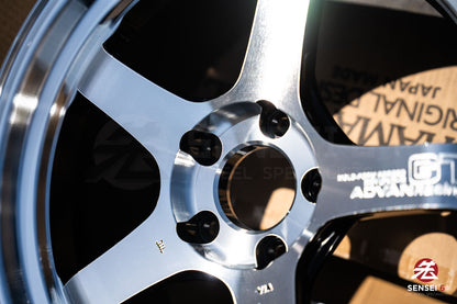 Advan GT Beyond-R / 18x9.5 +38 / 5x114.3 / Machining & Diamond Cut (MDC)