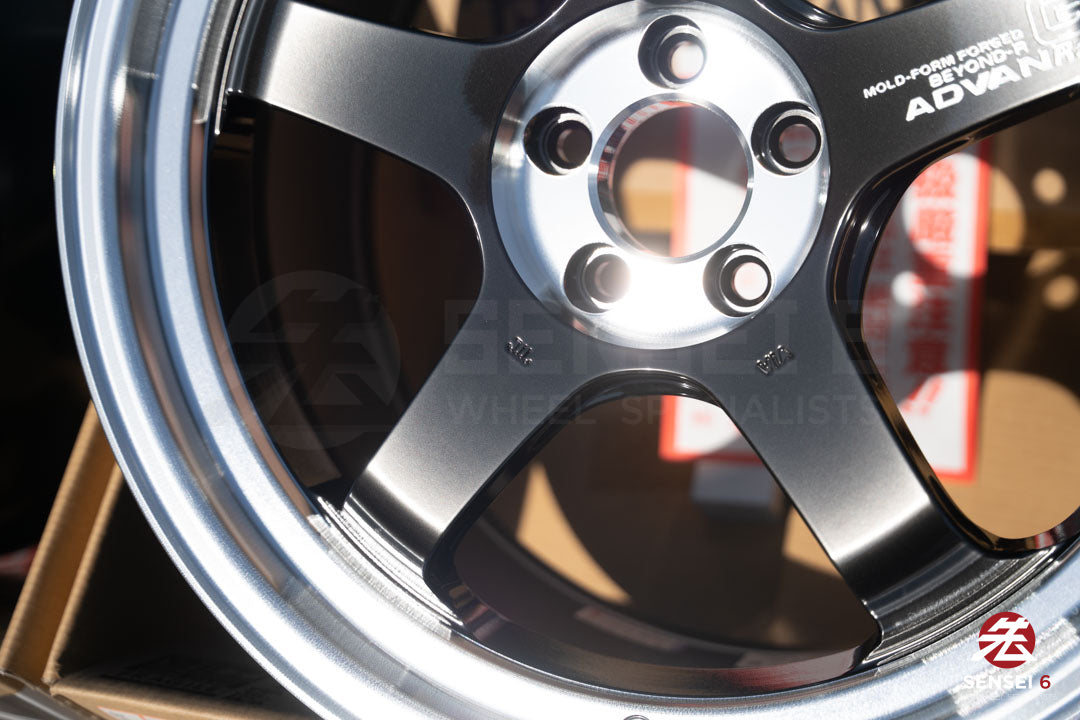 Advan GT Beyond-R / 18x9.5 +45 / 5x100 / Diamond Cut & Dark Platinum Black (DPB)