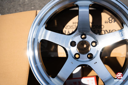 Advan GT Beyond-R / 18x9.5 +45 / 5x100 / Machining & Diamond Cut (MDC)
